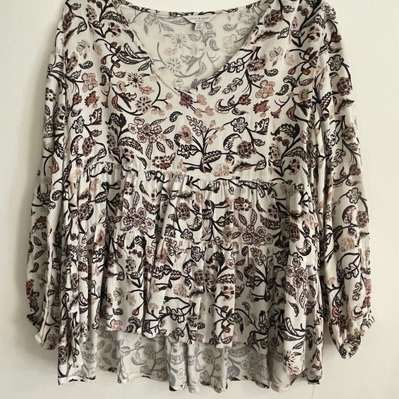 Package of 4 Luck Brand Shirts like new 3 size Small 1 size Medium - Picture 4 of 8